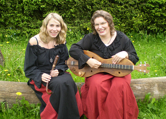 Keltisch-Irisch-Mittelalter                                                                                                                 Gitarren, Dulcimer, Keltische Harfe, Streichpsalter, Gabriele Marchner-Trieb und Elisabeth Anreiter         Keltisch-Irisch-Mittelalter - Gabriele Marchner-Trieb und Elisabeth Anreiter                                                                               